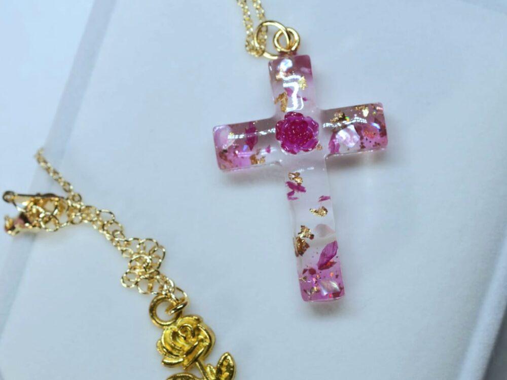 Croix Rose